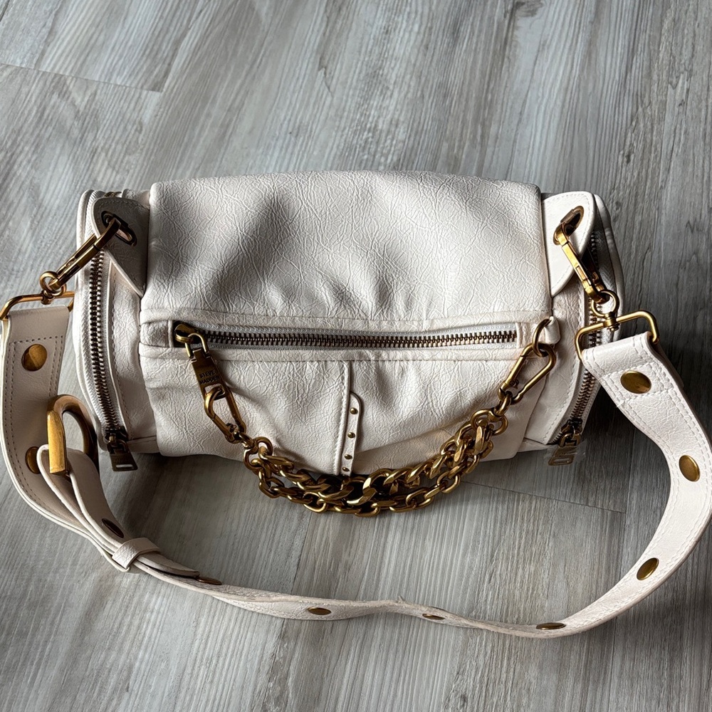 Steve Madden Elegant Cream Shoulder Bag
